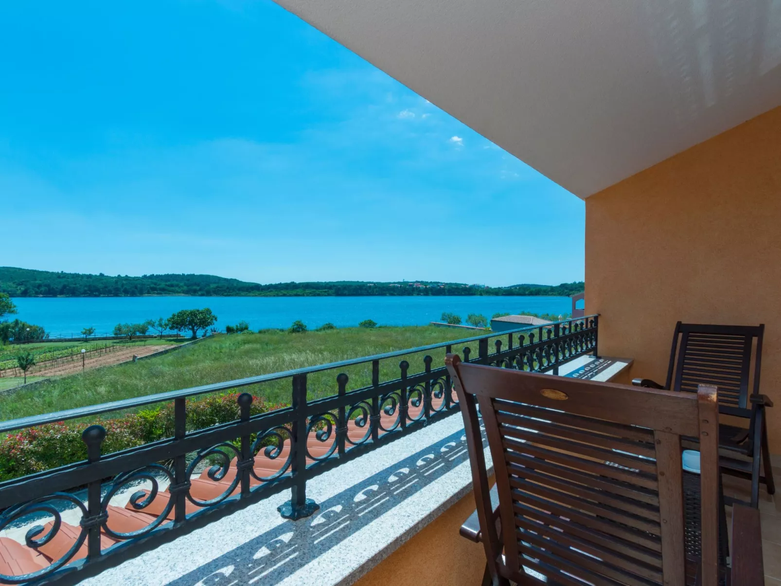 In Pomer mit privatem beheizten Pool und Meerblick - Image-tags.info