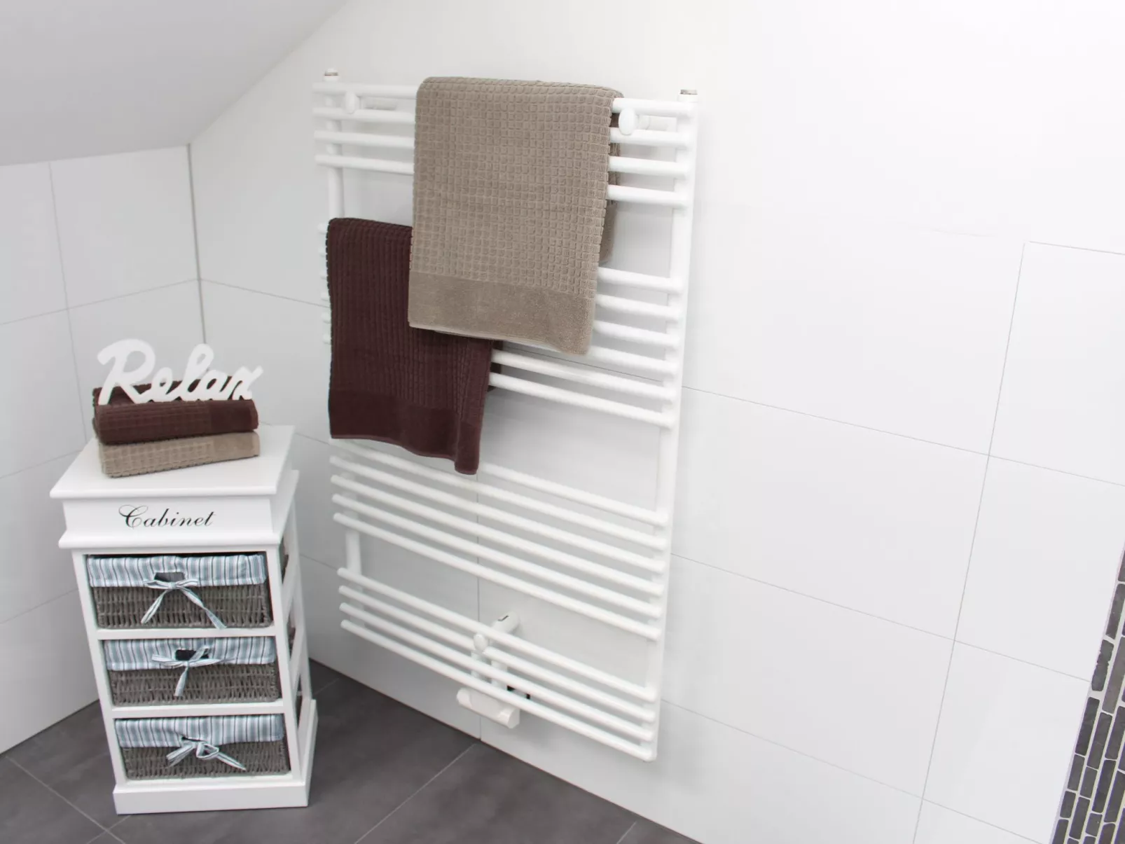 Nettes Ferienhaus in Hemfurth-Edersee mit Großer Terrasse - Image-tags.info