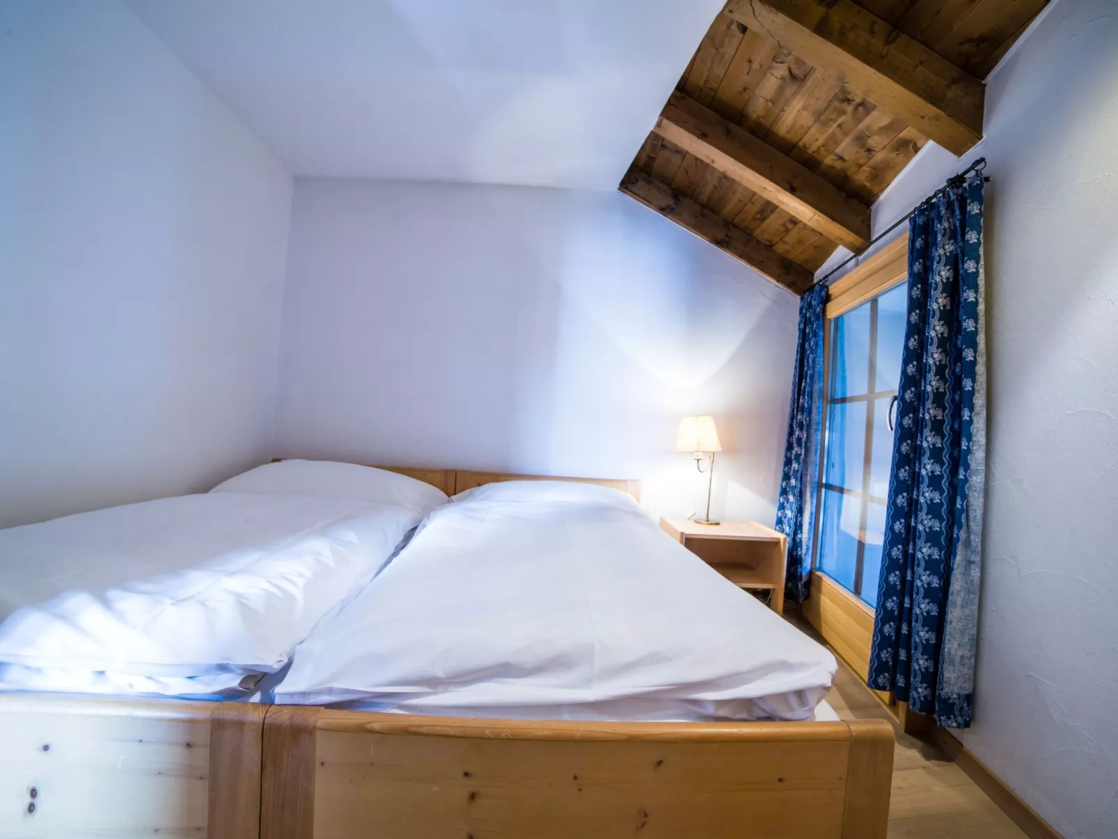 Roseg und Nair - Image-tags.info