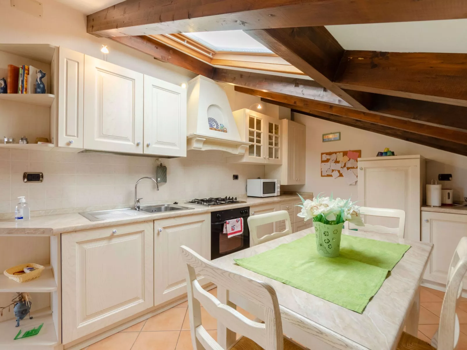 Ca du Pescou Charmantes Dachgeschoss in San Massimo - Image-tags.info