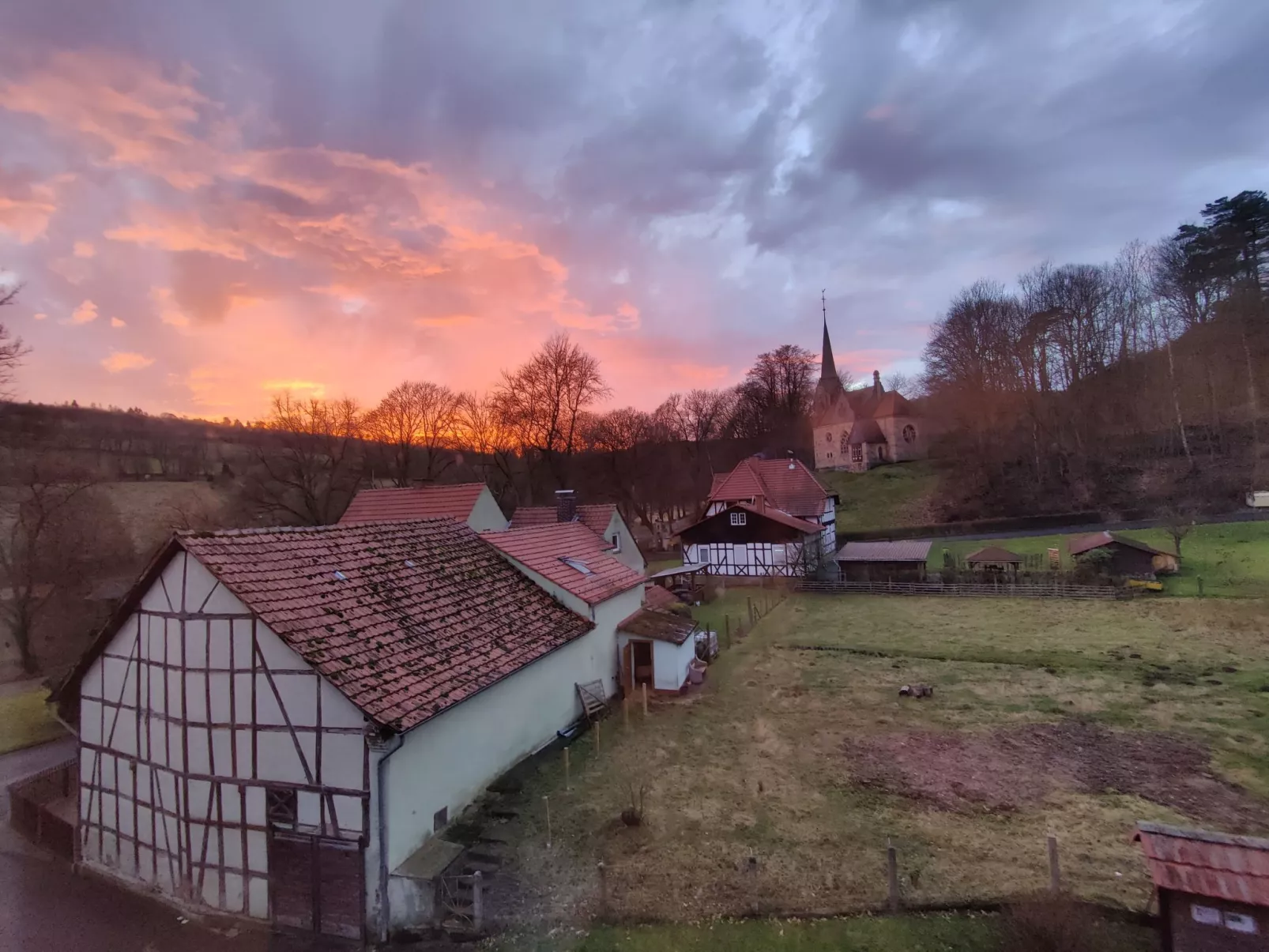 In Holzhausen mit Grill und Terrasse - Image-tags.info