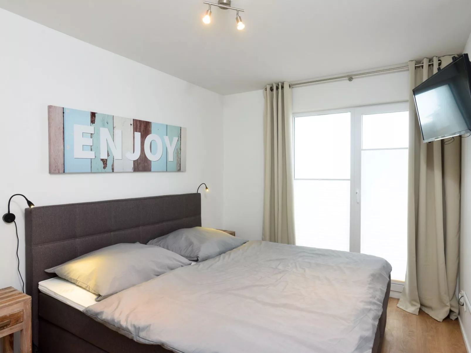 Marina Lodge - Image-tags.info