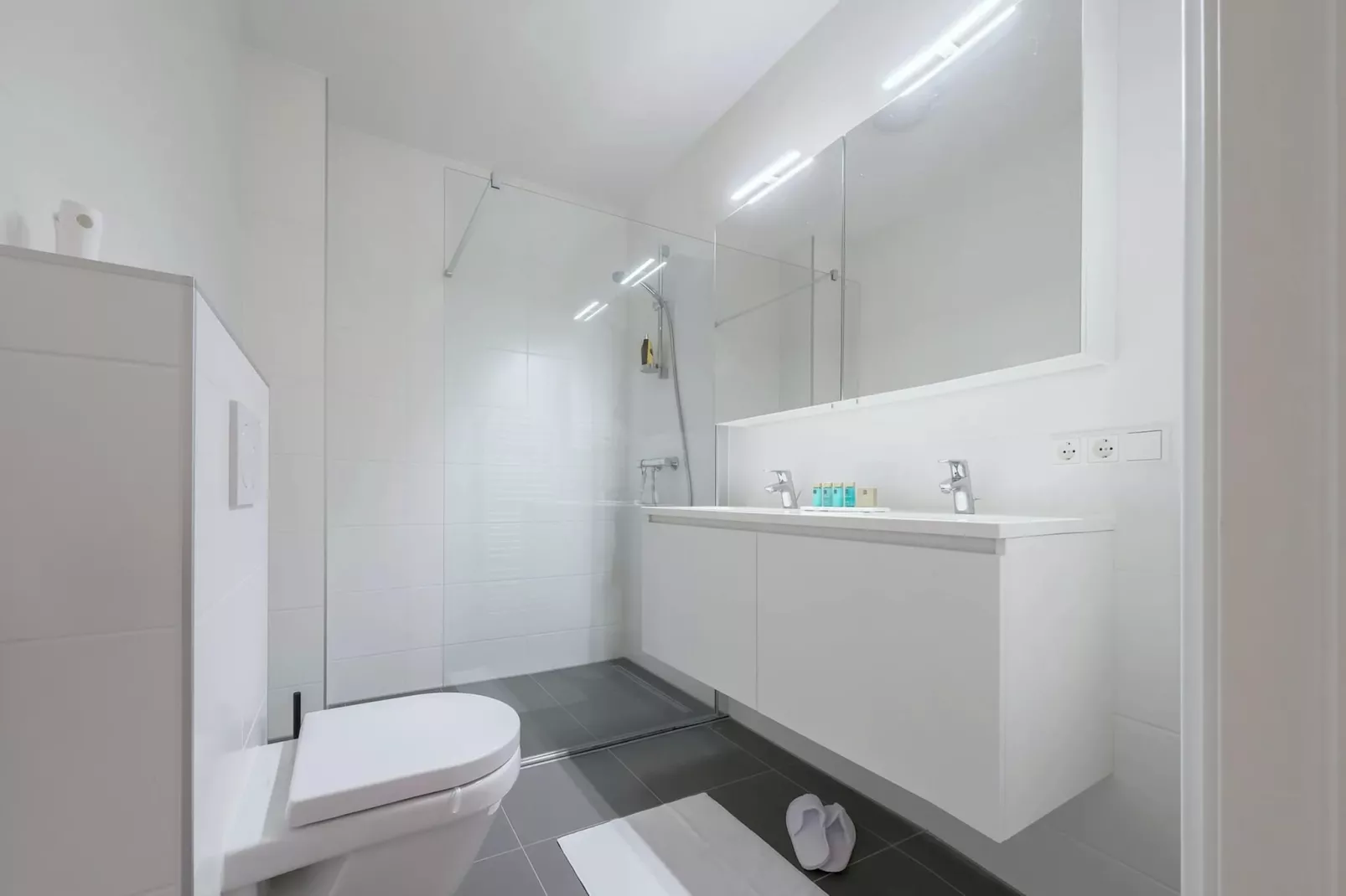 Breskens Apartments & Penthouses 13 - Buitenkant zomer