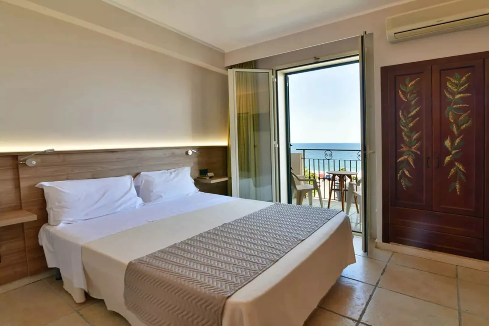 APARTMENTS VILLA LINDA - Bilo 2 Pax Superior Balcony Seaview - B2SVB3SV B4SV - Slaapkamer