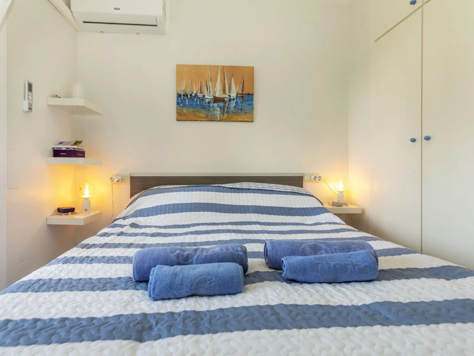 Los Pelicanos V - Binnen