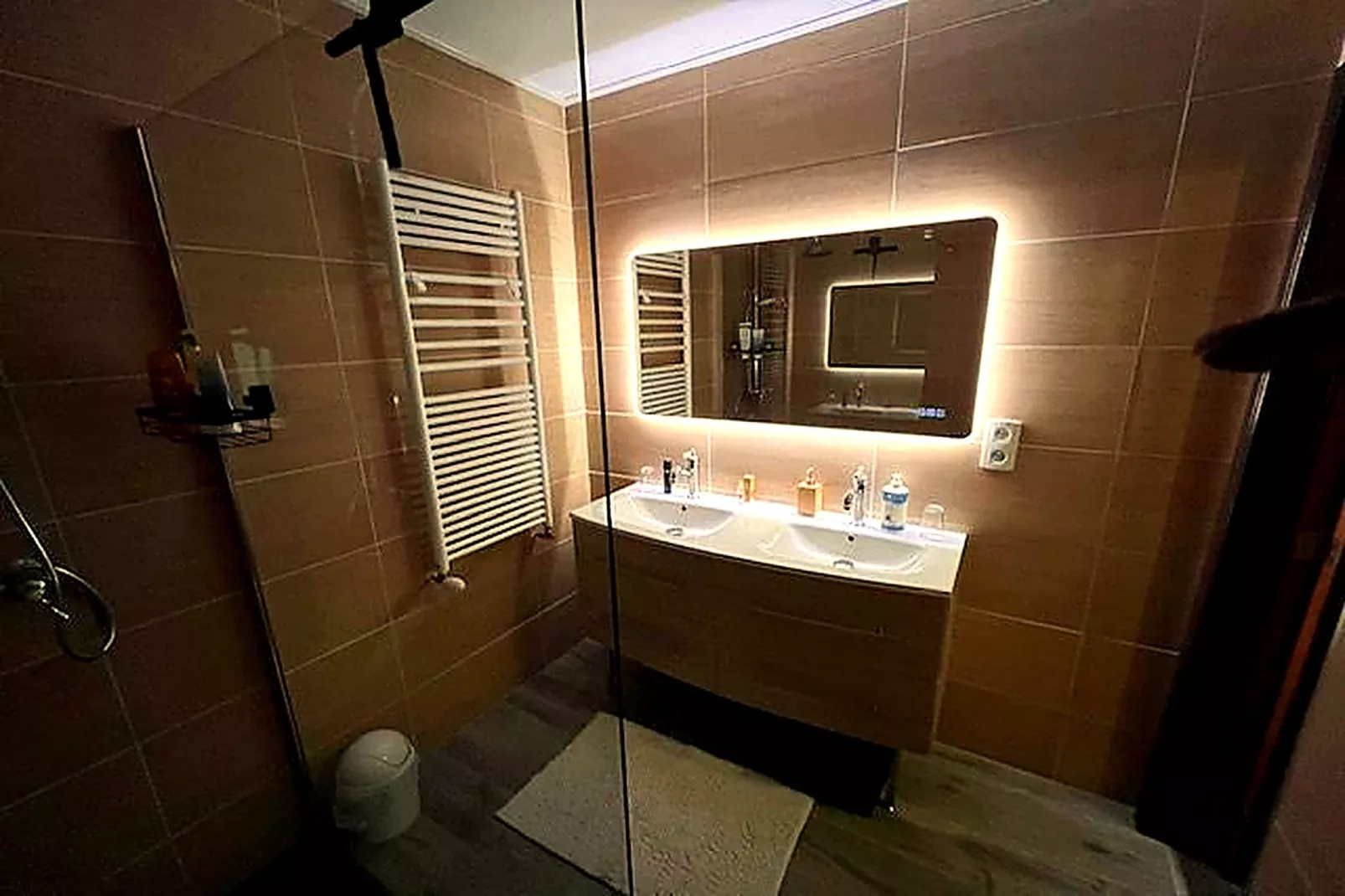 Hondvriendelijke woning met jacuzzi - Badkamer