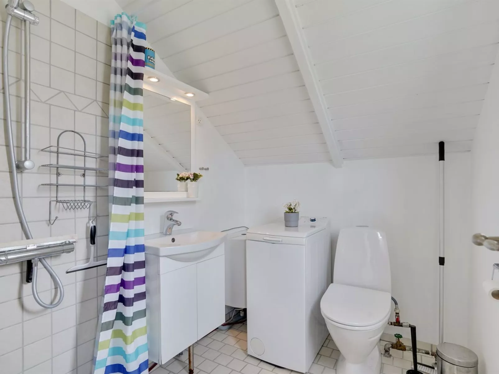 "Roderich" - 400m from the sea - Binnen