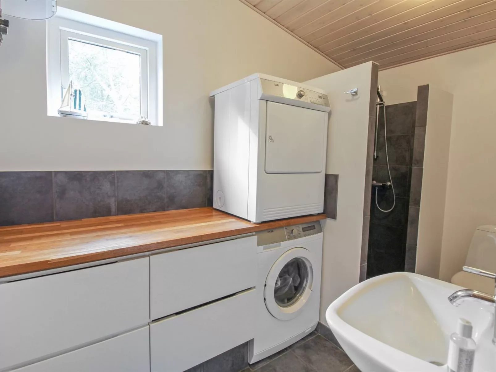 "Maaria" - 600m from the sea-Binnen