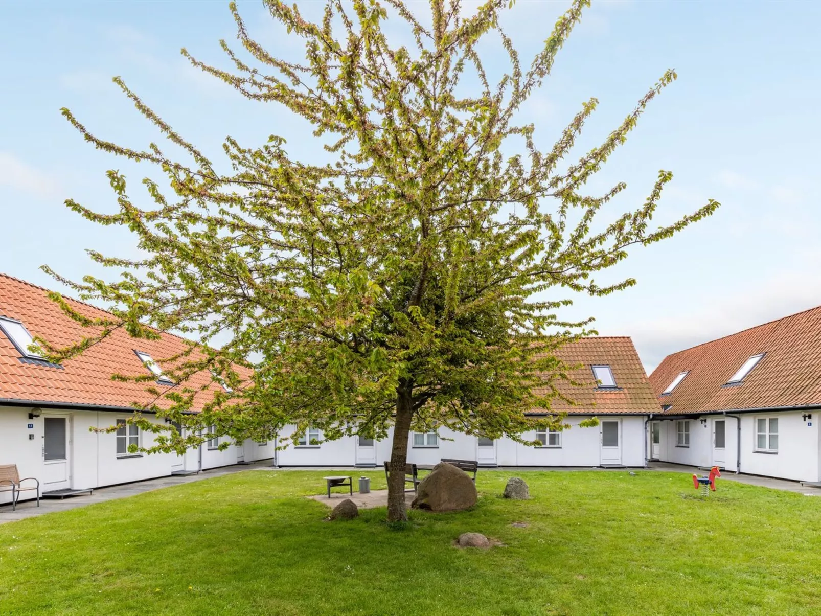 "Majvi" - 300m from the sea - Buiten