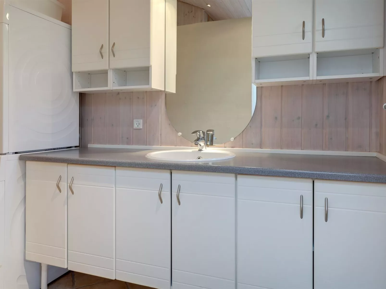 "Nikoletta" - 250m from the sea-Binnen