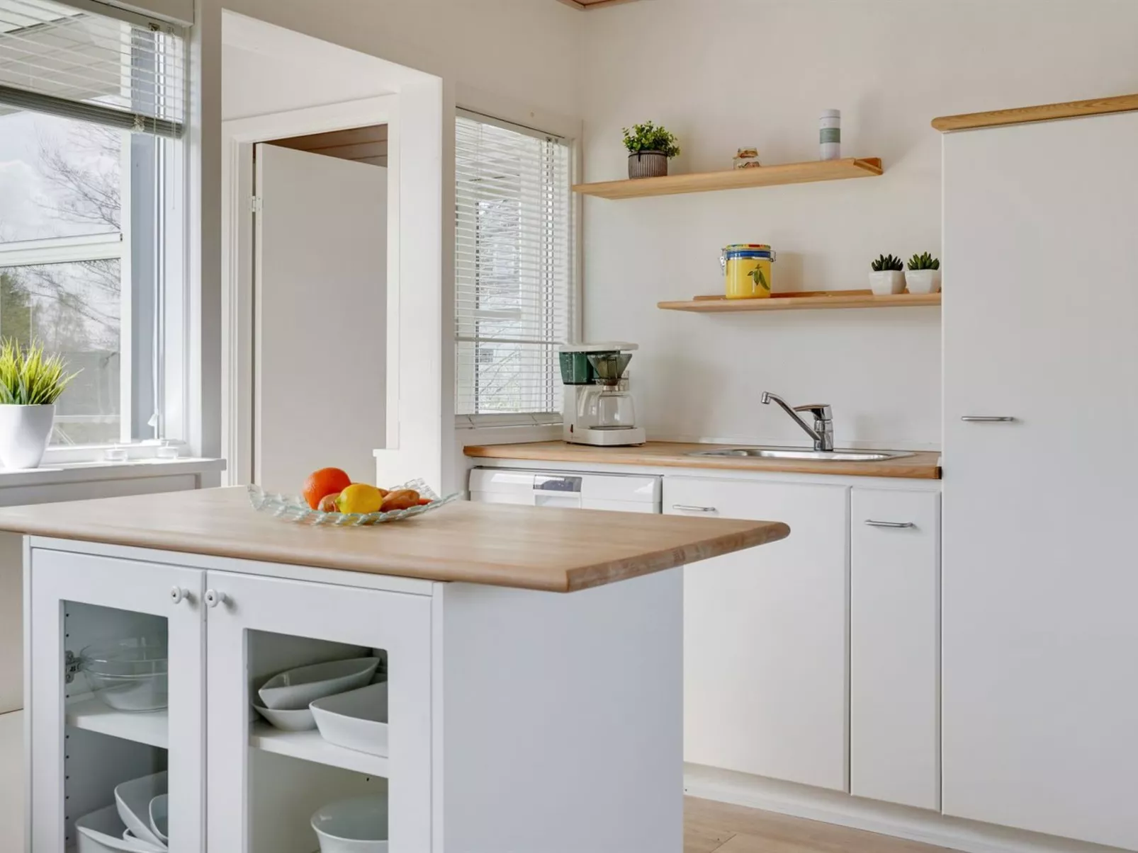 "Joannes" - 200m from the sea - Binnen