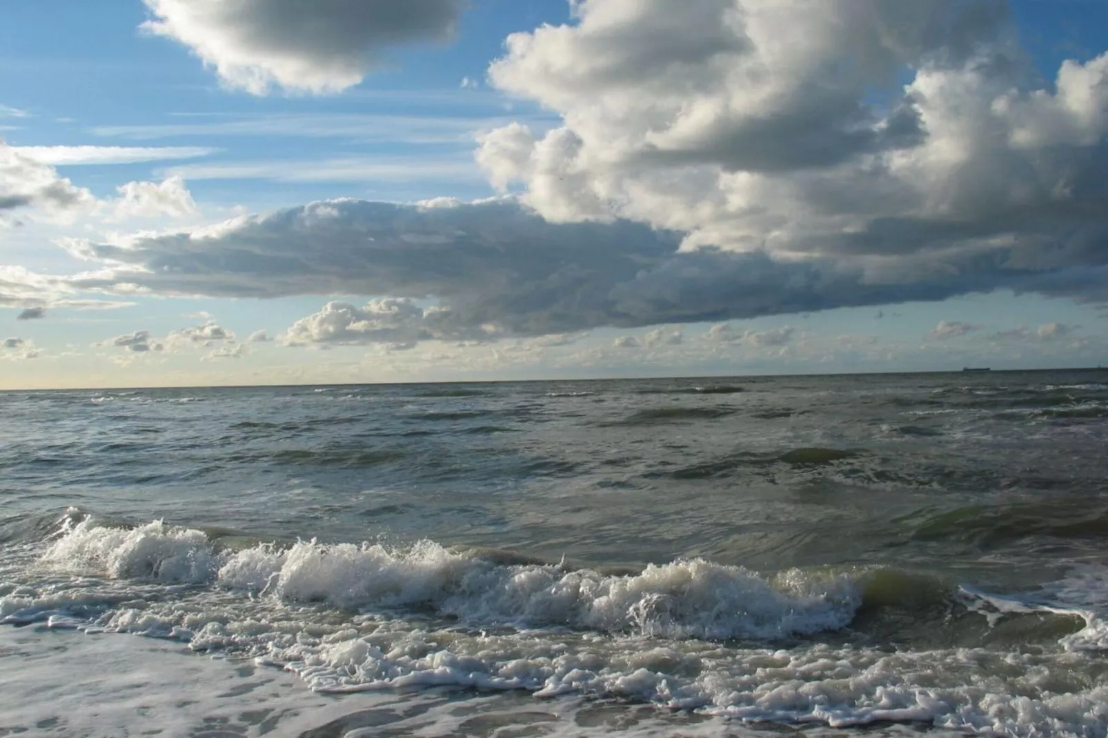 88087 - Image-tags.water view