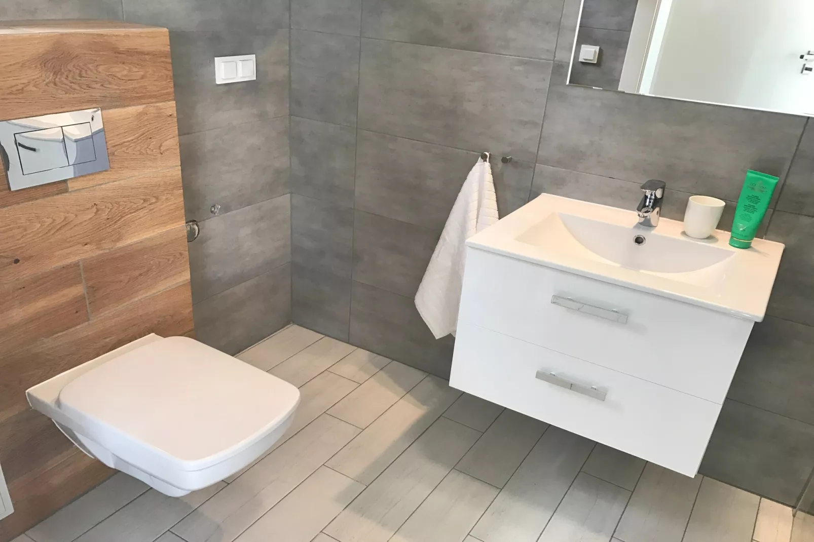 Domy z basenem Rogowo dla 7 osób-Badkamer