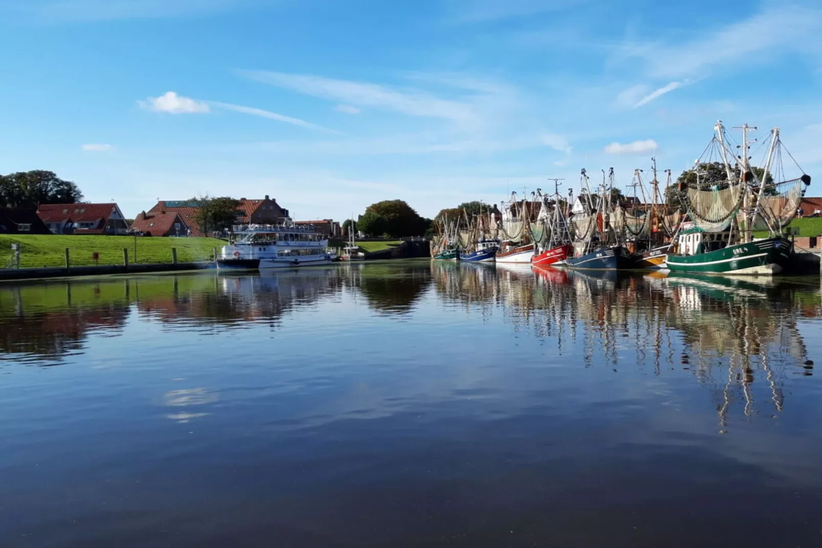 634121 - Image-tags.water view