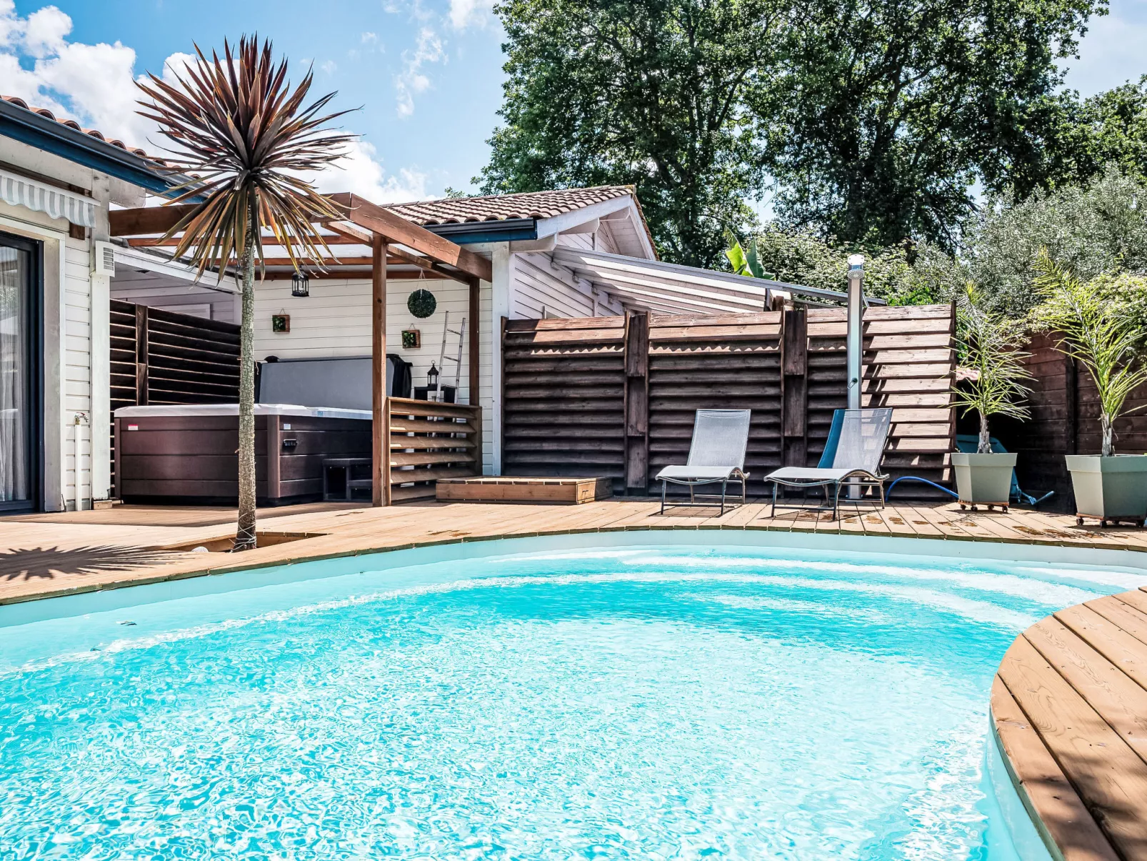 Villa Eden Bleu - Haus in Südlage mit beheiztem Pool und privatem Whirlpool - Buiten