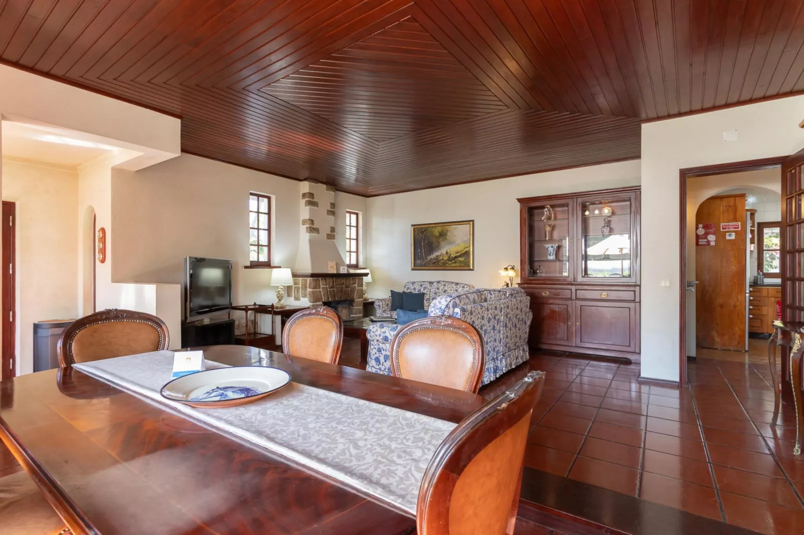 Charming  House and Terrace By Gt House-Eetkamer