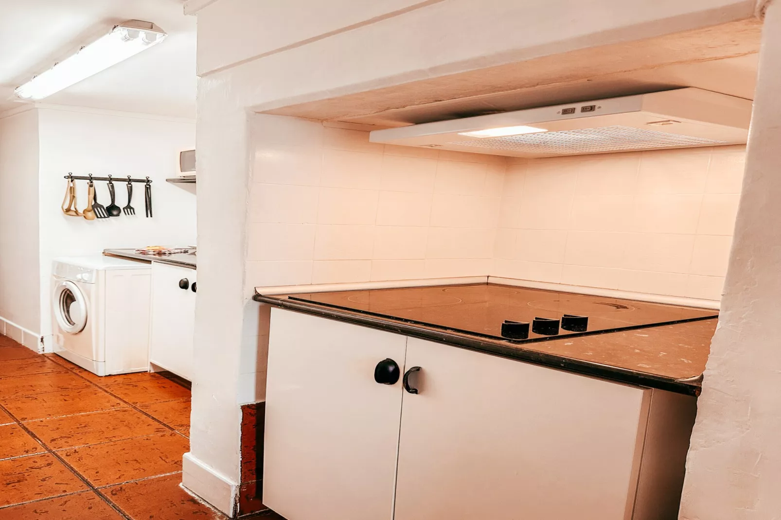 Typical Lisbon Apartment By Gt House-Keuken