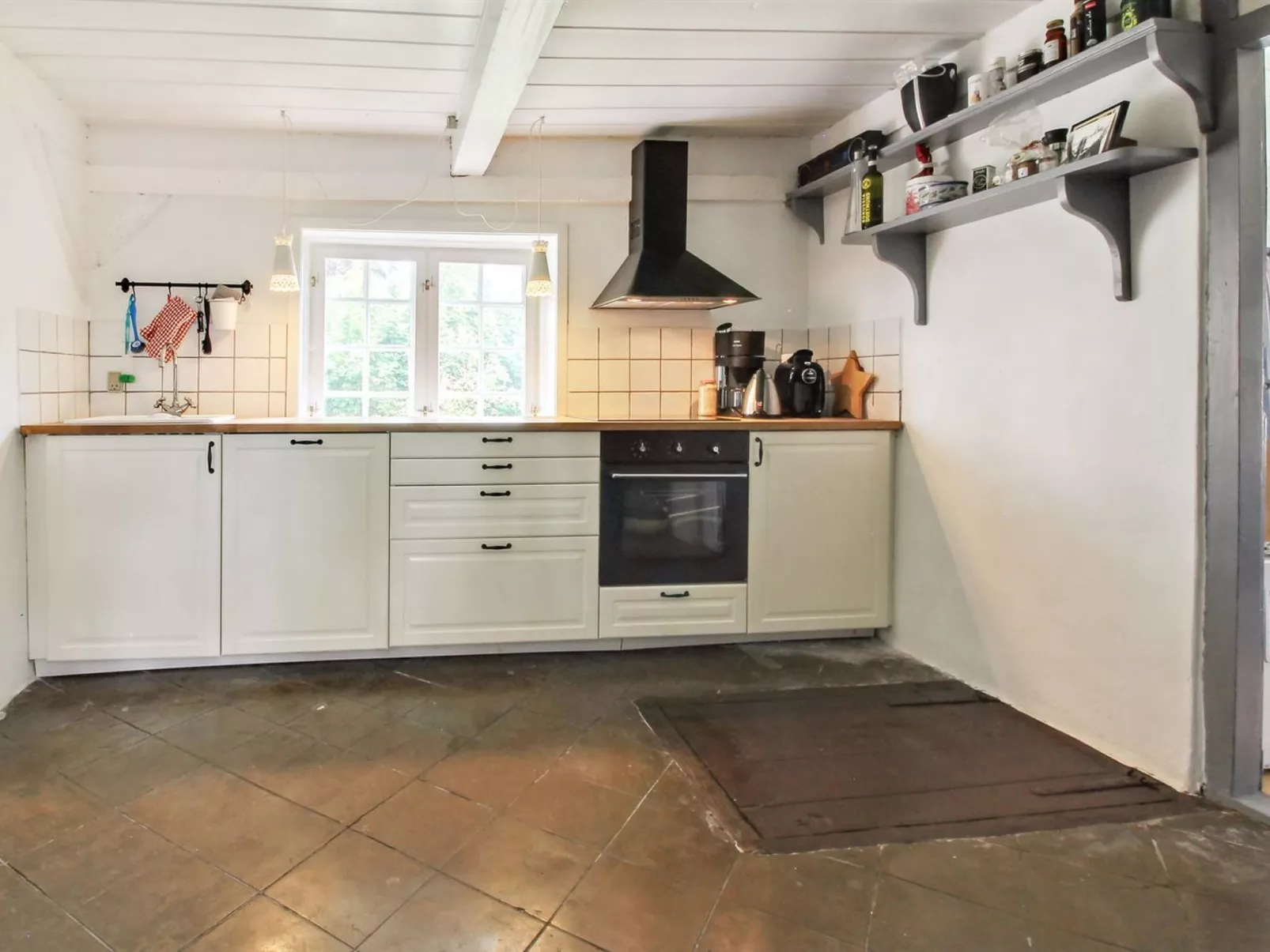 "Bedine" - 10km from the sea-Binnen