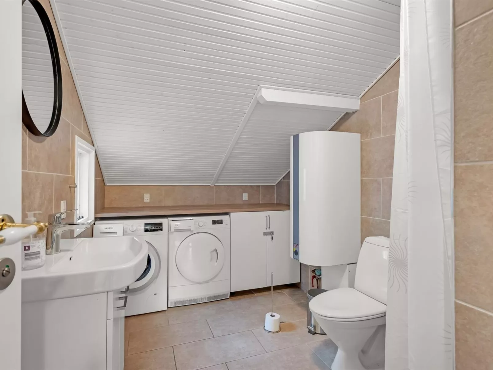 "Blandina" - 500m from the sea-Binnen