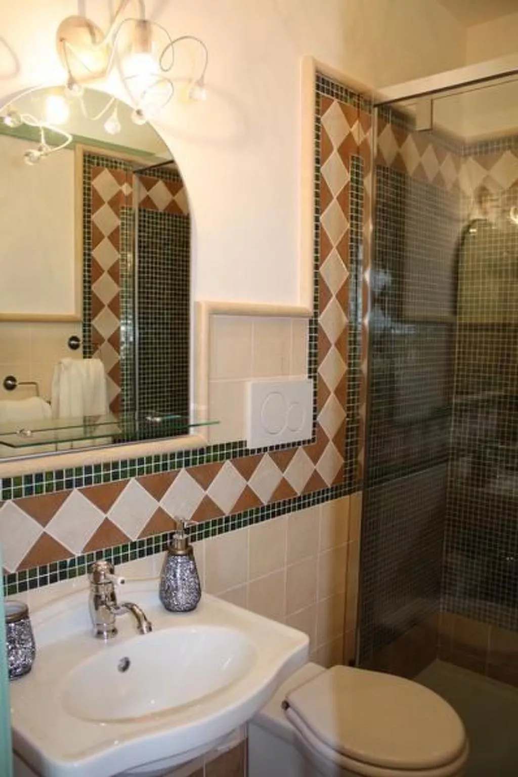 Casa Sacciofa in Monte Rinaldo - Image-tags.info