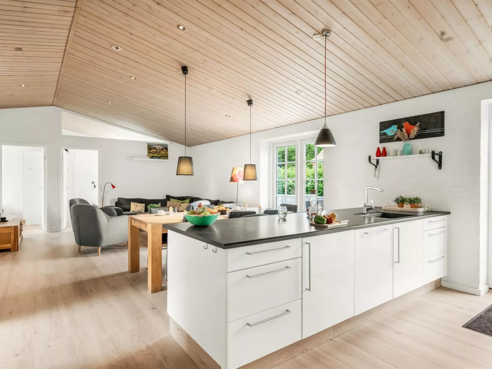 "Marjatta" - 3.2km from the sea - Binnen