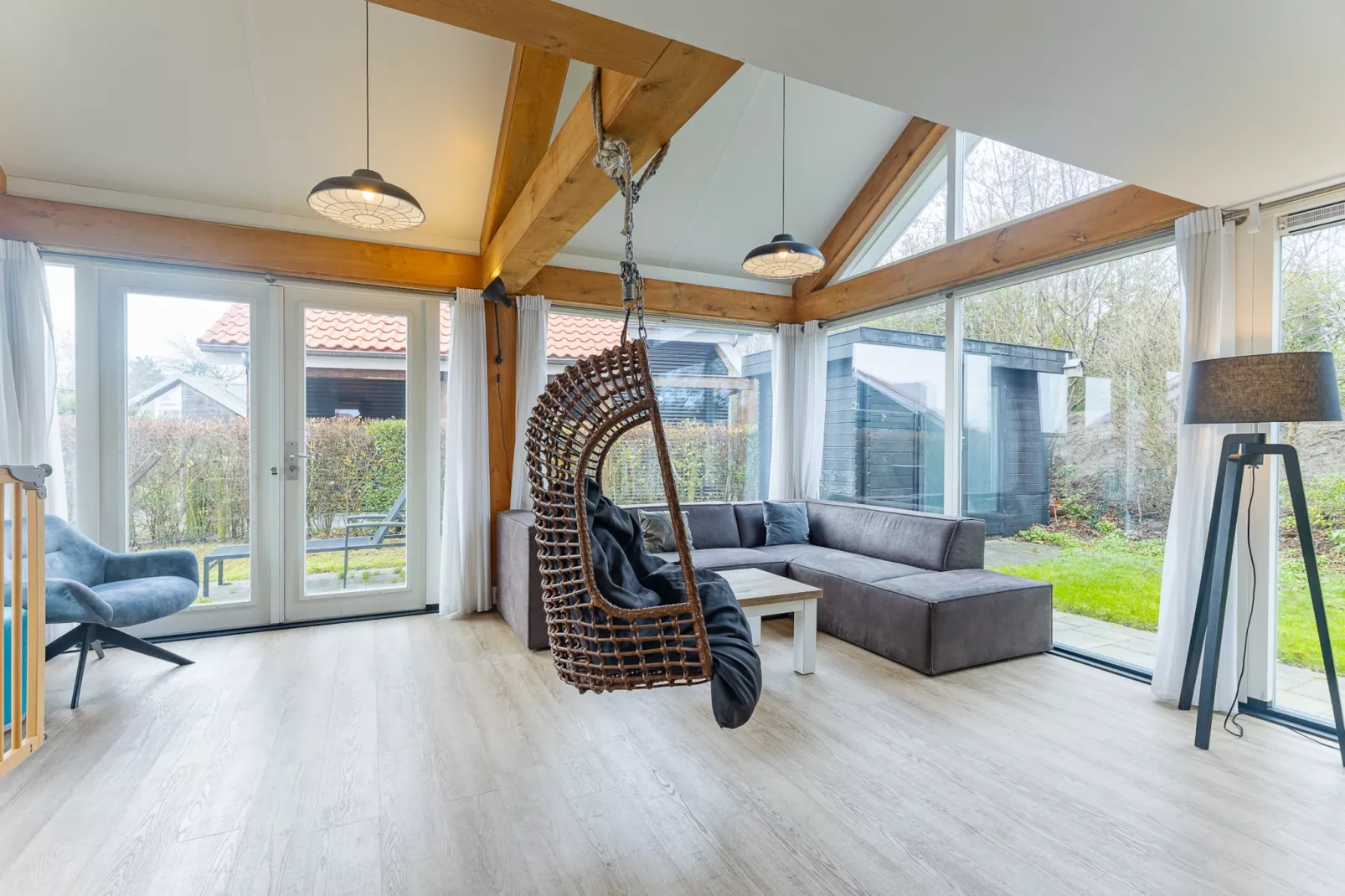 Zonnedorp 1 Solskin Renesse | Beach Holiday in Modern Holiday Home - Woonkamer