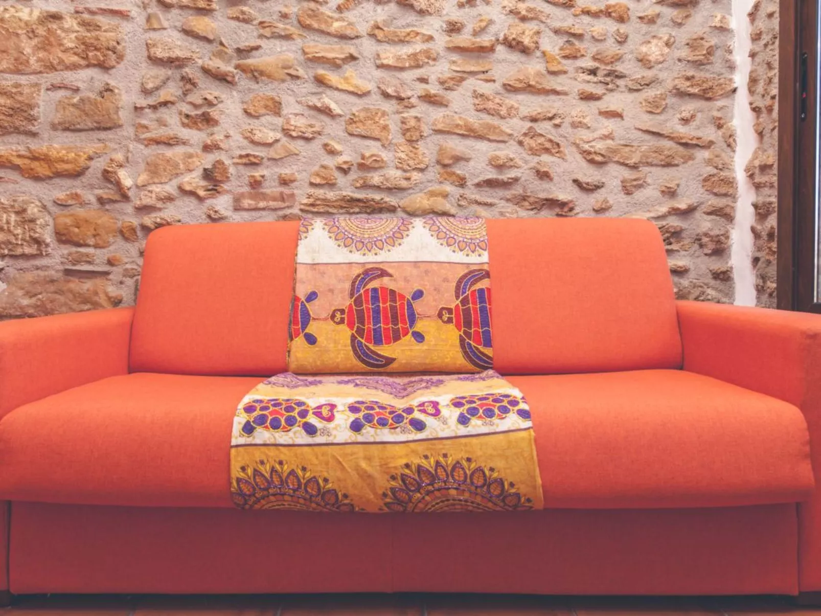 Lila Wohnung mit Schwimmbad und Meerblick - Image-tags.info