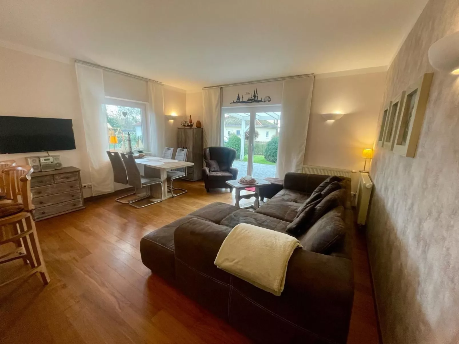 In Wischuer mit Terrasse, Grill und Garten - Image-tags.info