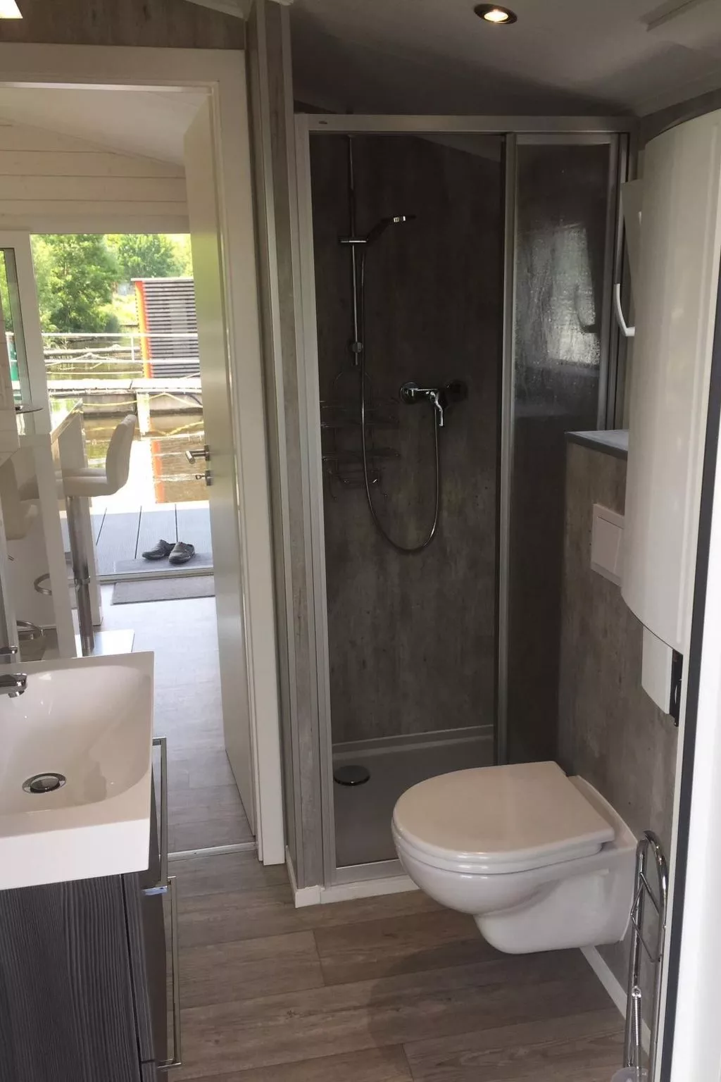 Hausboot KHT 2 Lacet mit Elektrokamin im Salon, 1 Schlafraum, Küche, Duschbad m - Image-tags.info