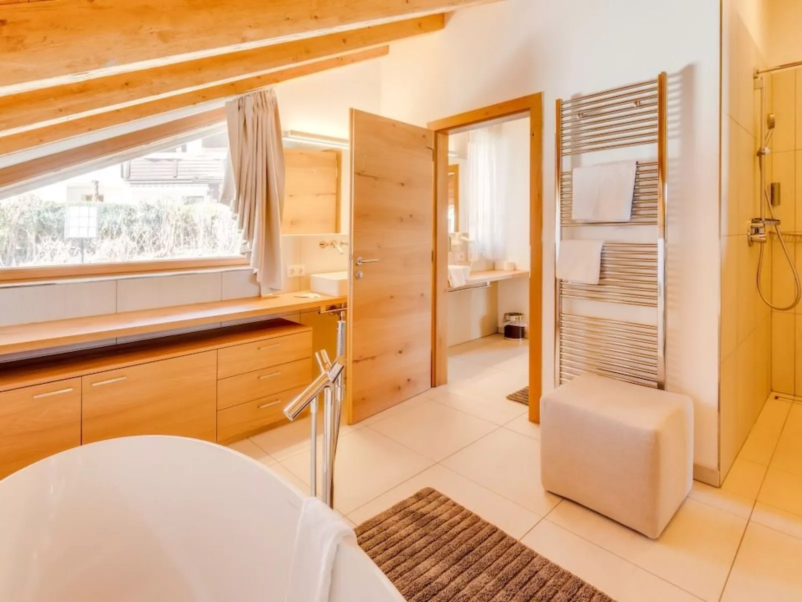 Luxus Chalet Bergblick - zentral in Seefeld, Tirol - Image-tags.info