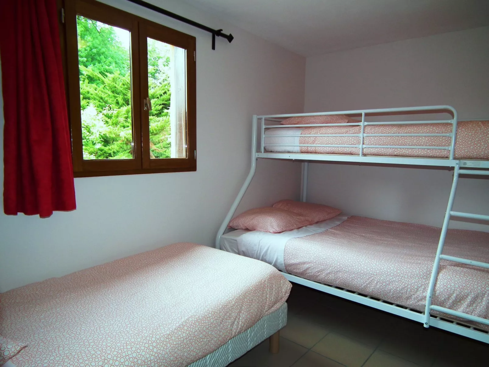 Feriendorf im Périgord Großes Ferienhaus für 18 oder 20 Personen. - Image-tags.info