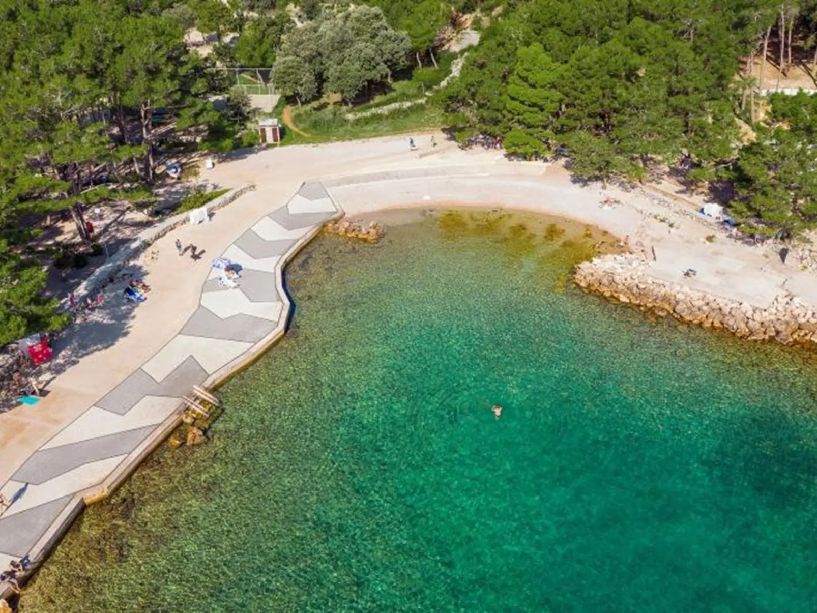 Luxusvilla mit beheiztem Pool in Strandnähe - Image-tags.info