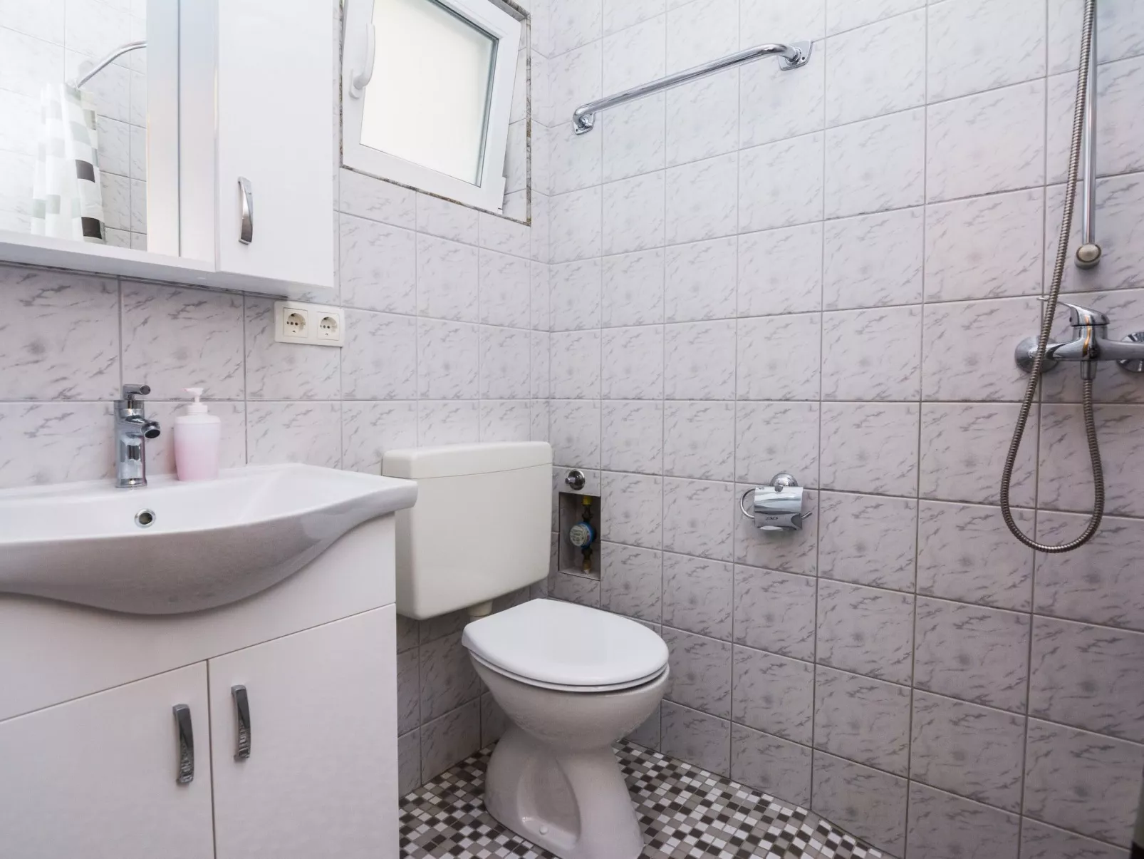 Apartment Skundric 3 - Image-tags.info