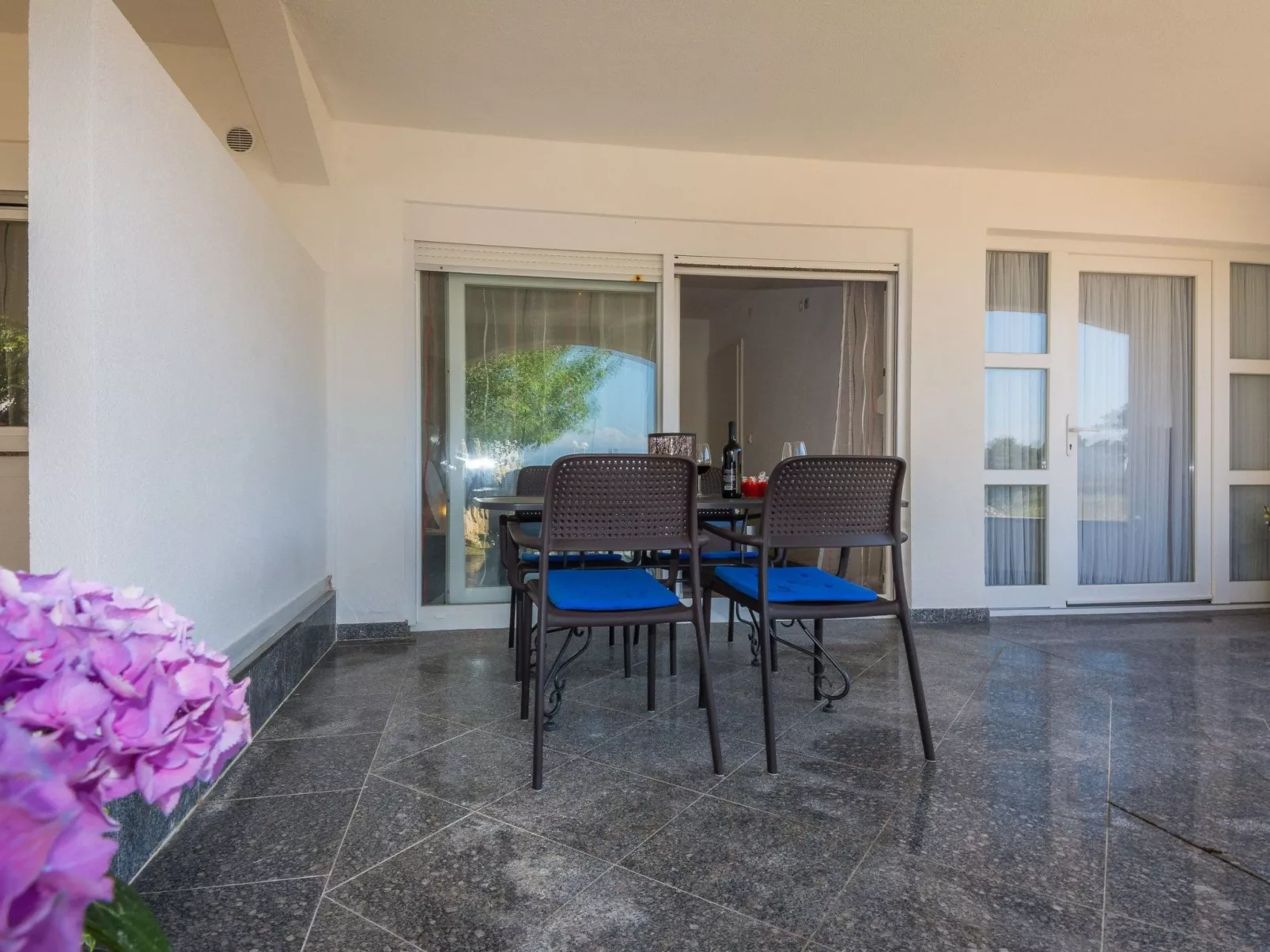 Apartment Andelic 2 - Image-tags.info