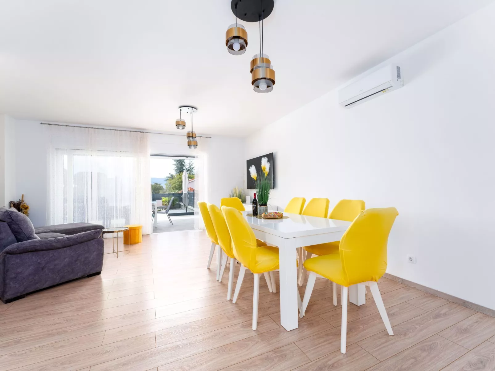 Schöne neue Villa mit Pool in Strandnähe - Image-tags.info