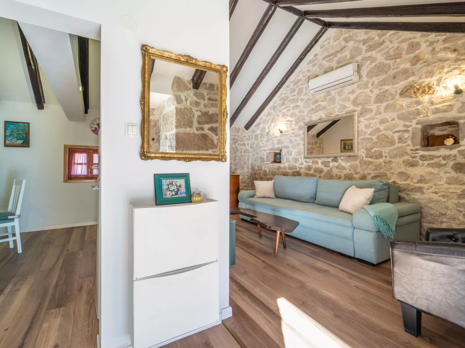 Didini dvori - Binnen