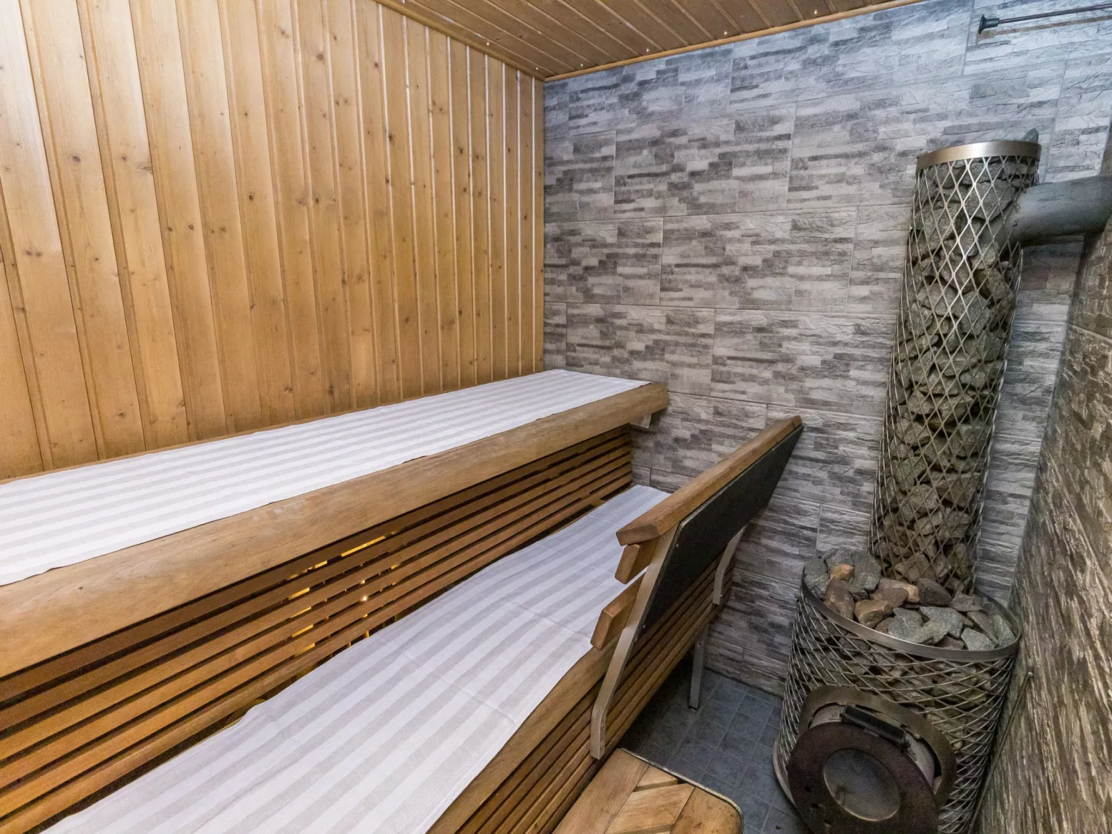 Villa hyppykallio - Binnen