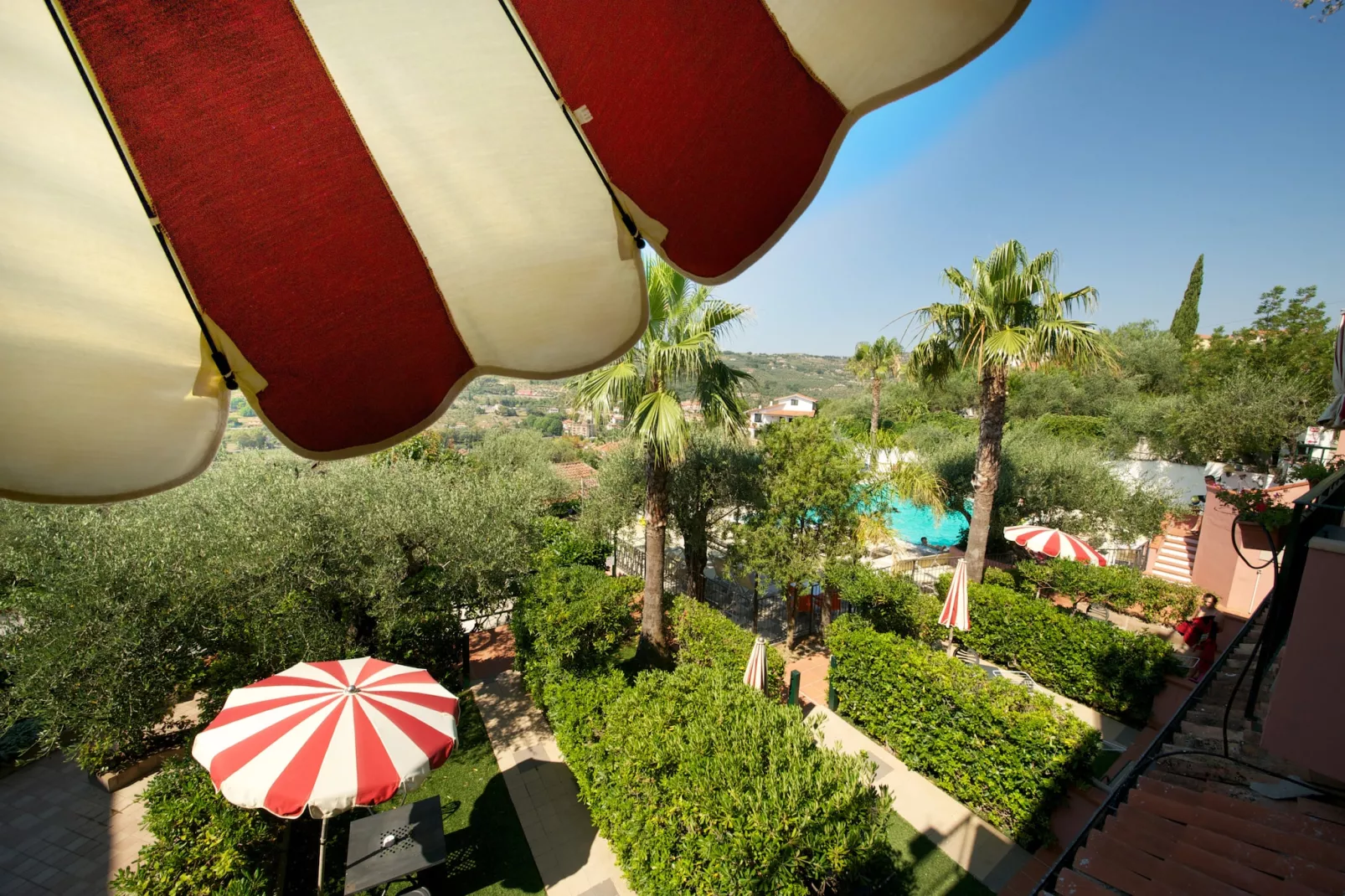 RESIDENCE VILLA GIADA IMPERIA - TWO-ROOM APARTMENT 5 PAX Ginestra B5 - Uitzicht zomer