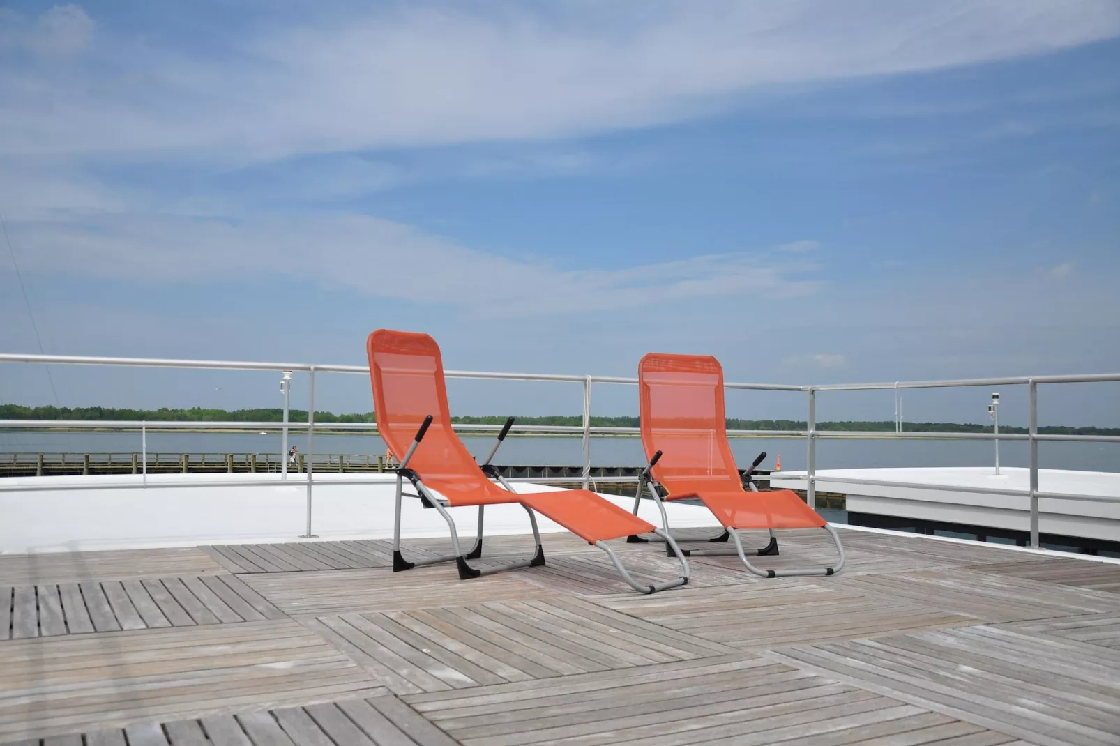 Floating House Charlotte - Terrasbalkon