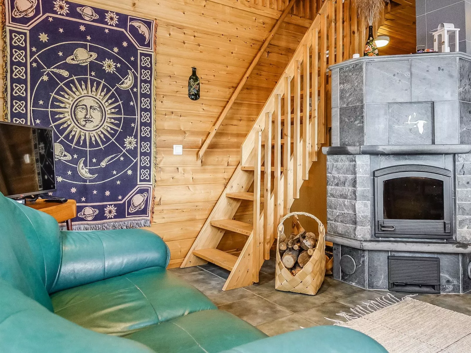 Luongasloma 2 - Binnen