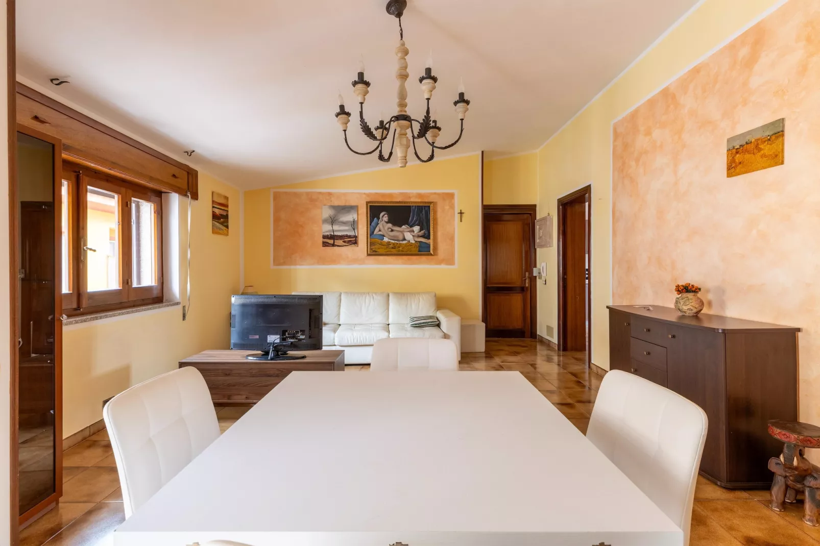 QUADRILOCALE CASTELSARDO CENTRO-Eetkamer