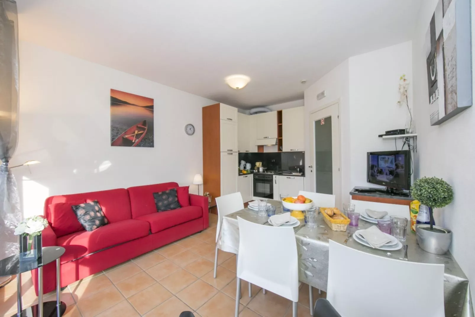RESIDENCE PORTO LETIZIA - PALACE-1ROOM APT 4 PAX LAKE VIEW PLUS 8205 - P1LP4 - Woonkamer