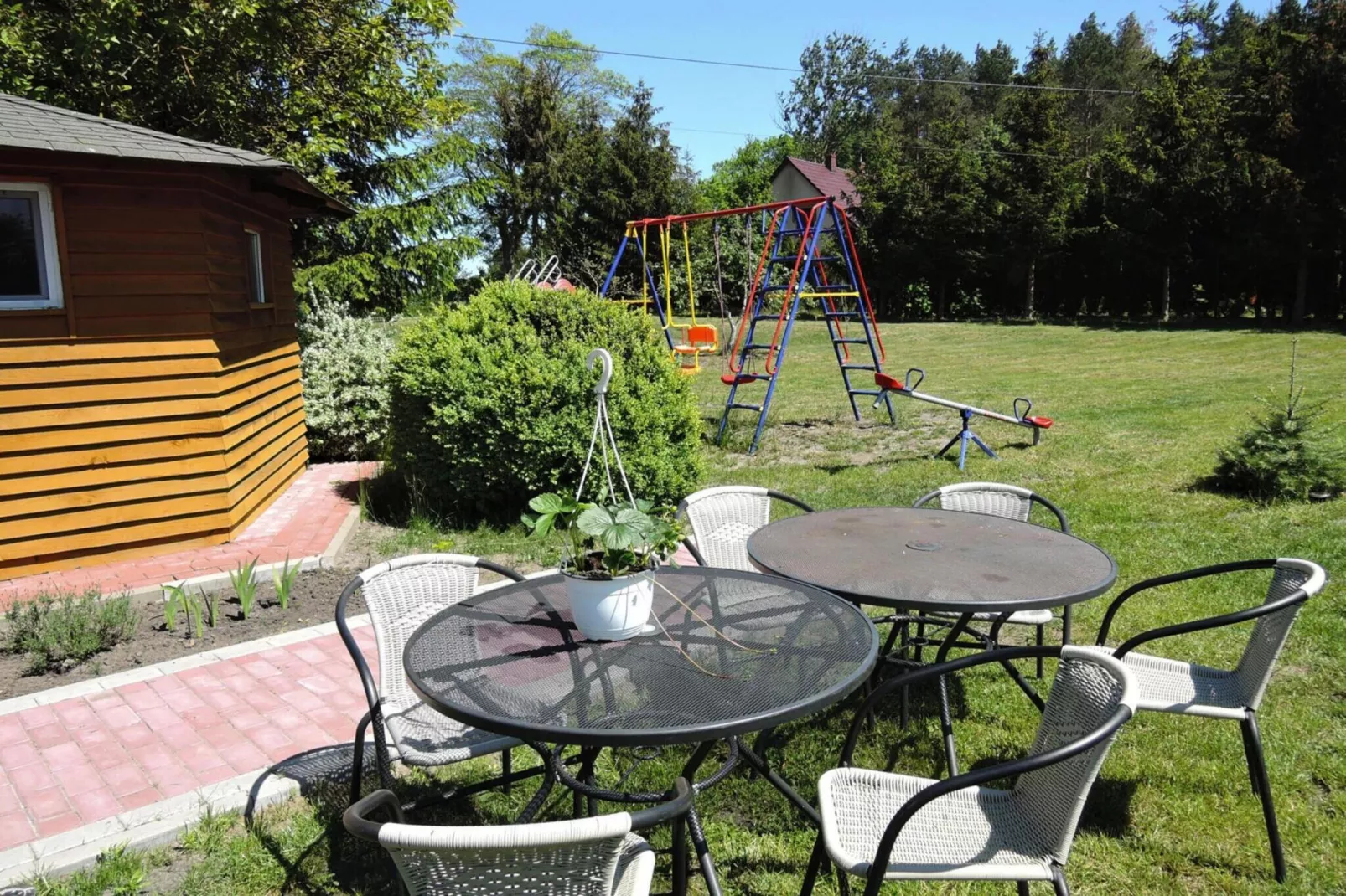 HolidayHouse with the big tarasse&garden in Kolczewo LIT-Terrasbalkon