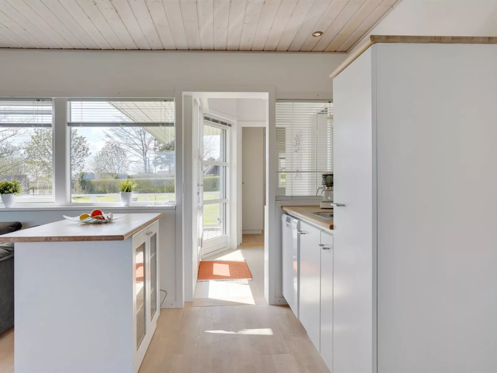 "Joannes" - 200m from the sea - Binnen