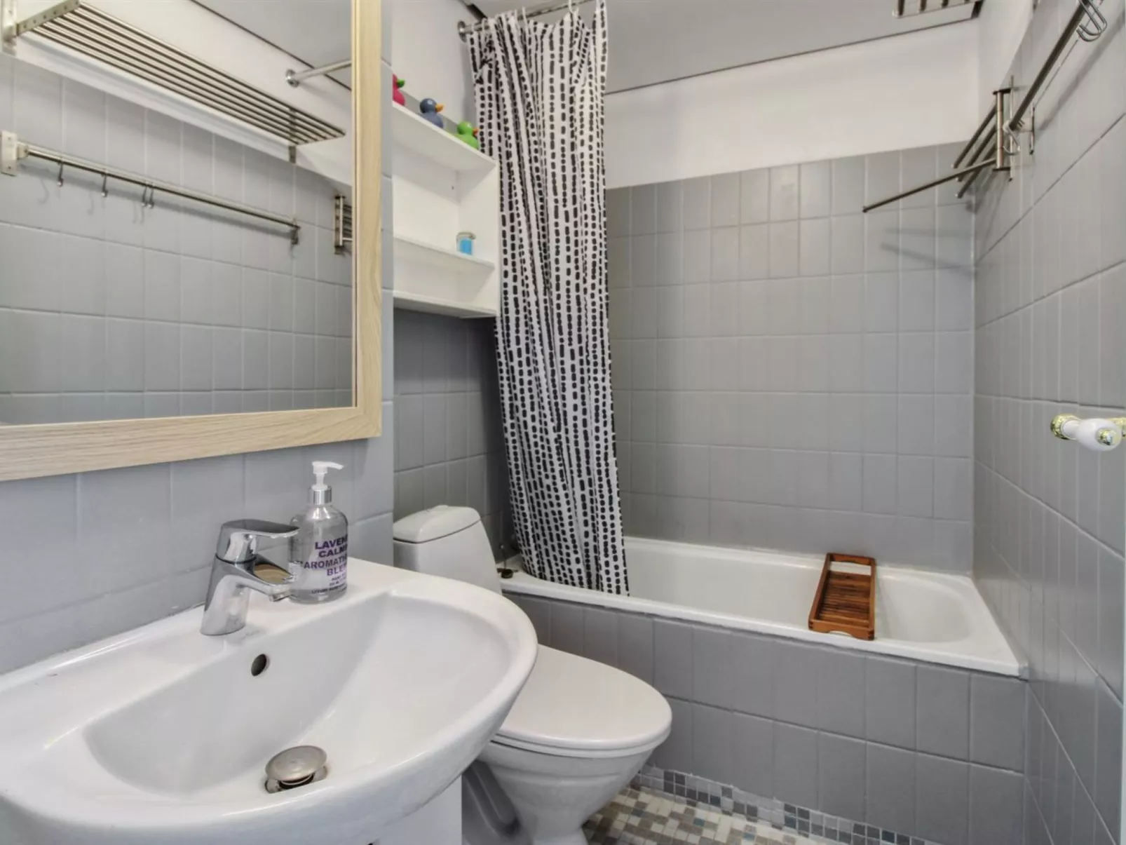 "Brynhild" - 50m from the sea-Binnen