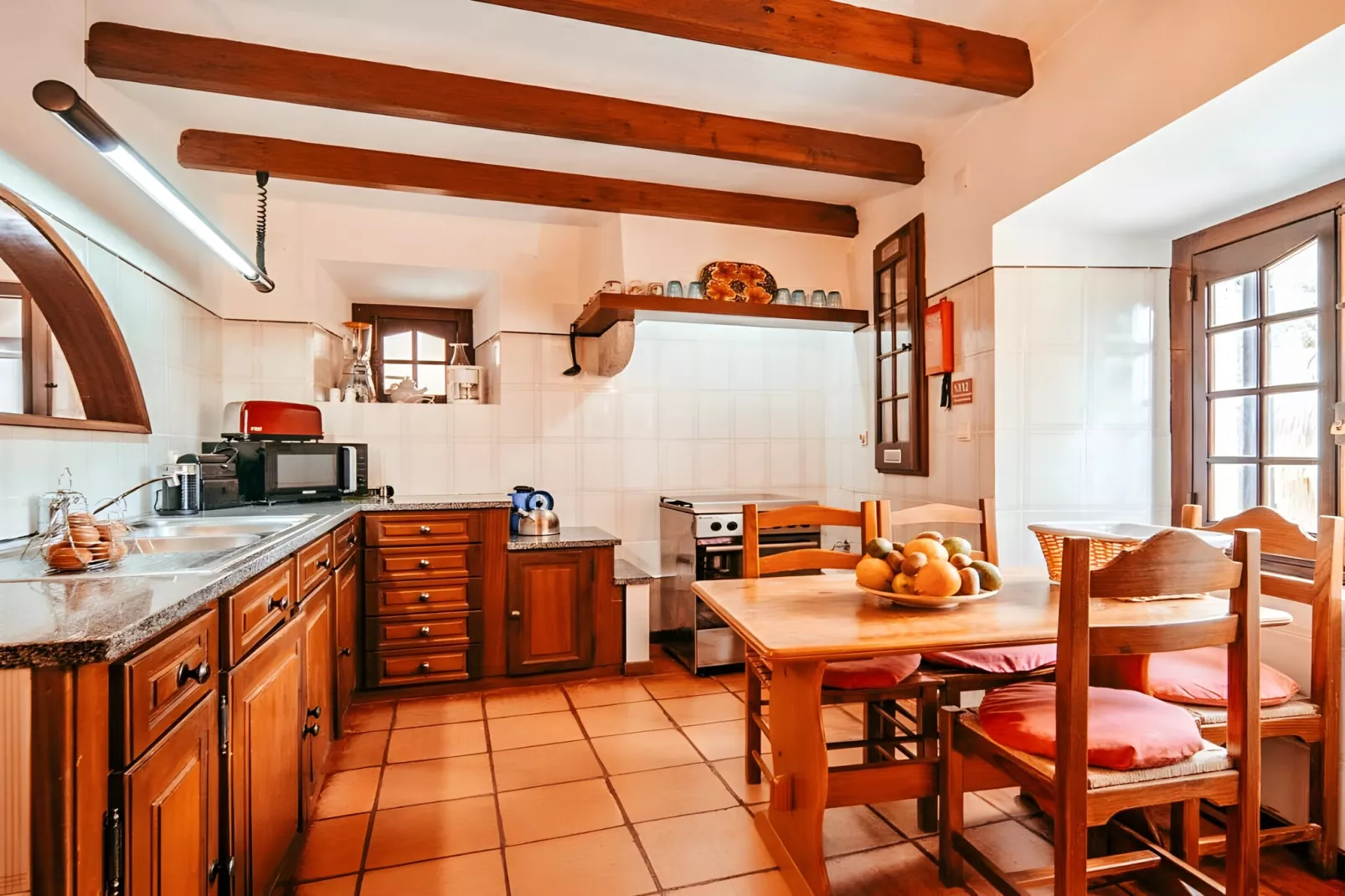 Oliveira's Houses By Gthouse-Keuken