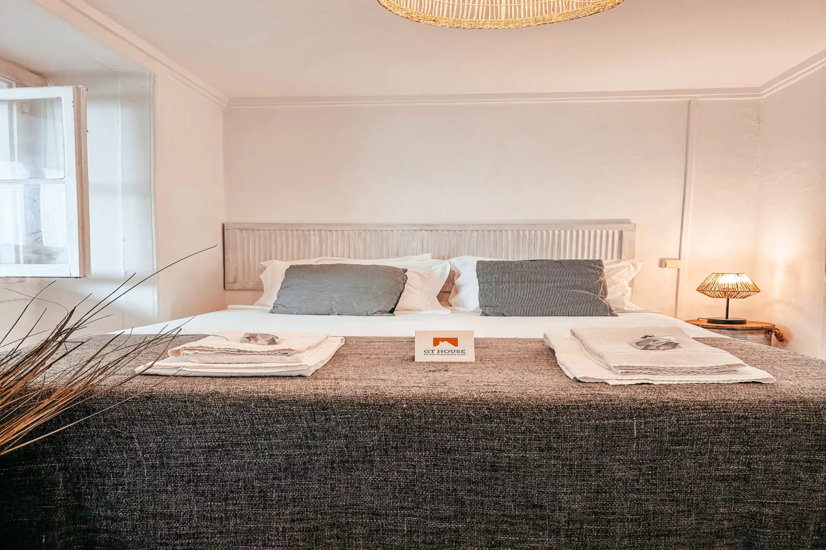 Typical Lisbon Apartment By Gt House-Slaapkamer