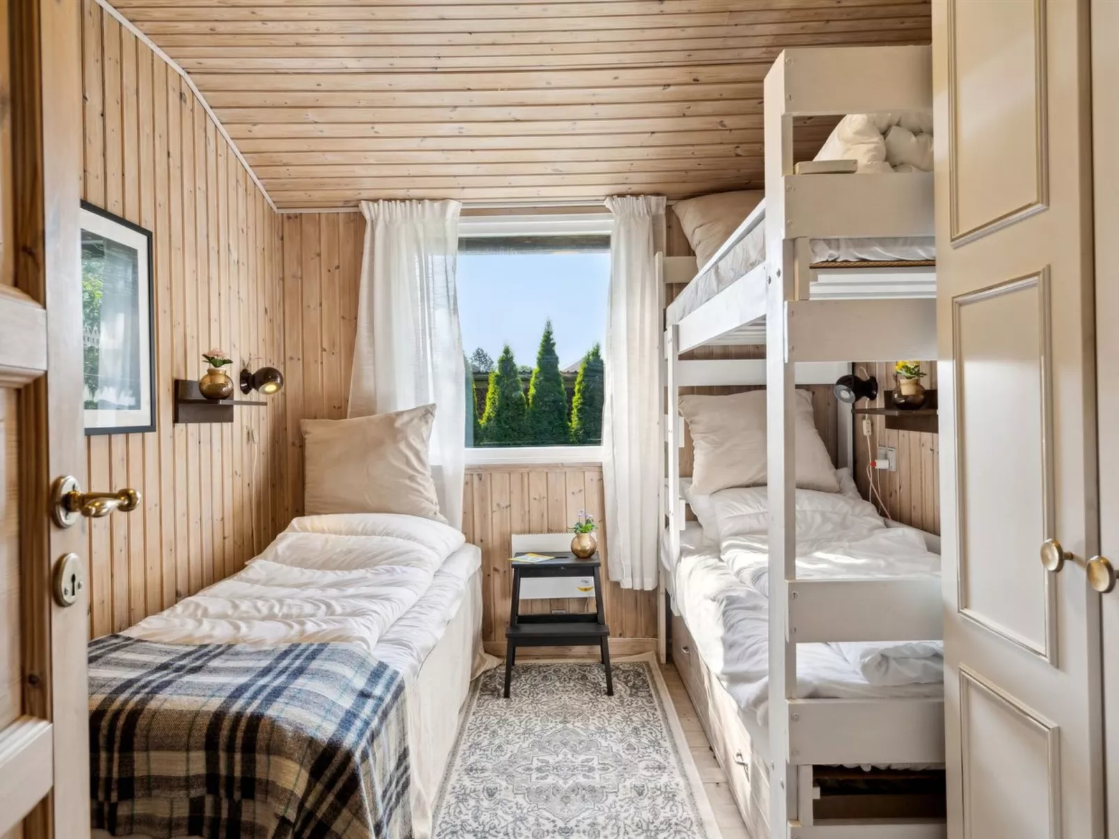 "Roald" - 320m from the sea-Binnen