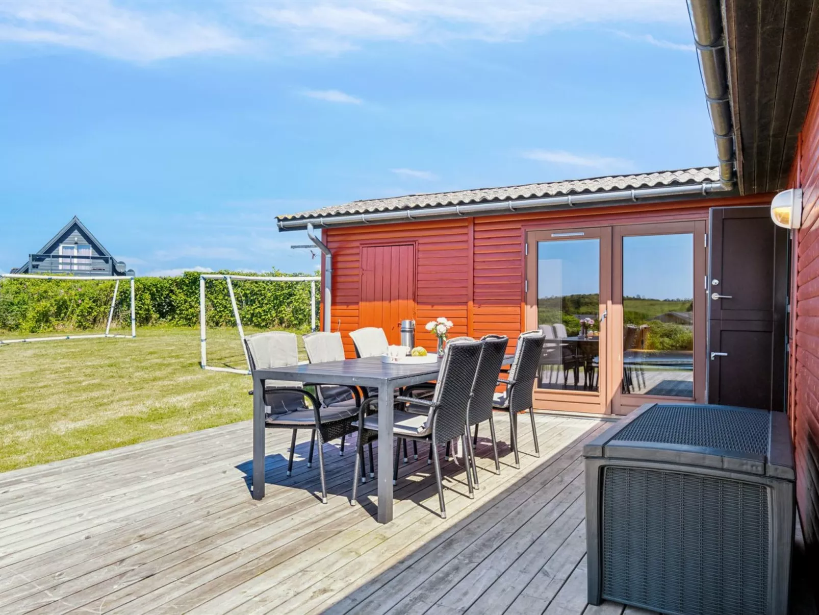 "Joseph" - 500m from the sea-Buiten