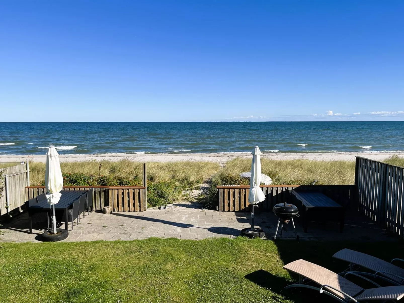 "Nedelko" - 20m from the sea-Buiten